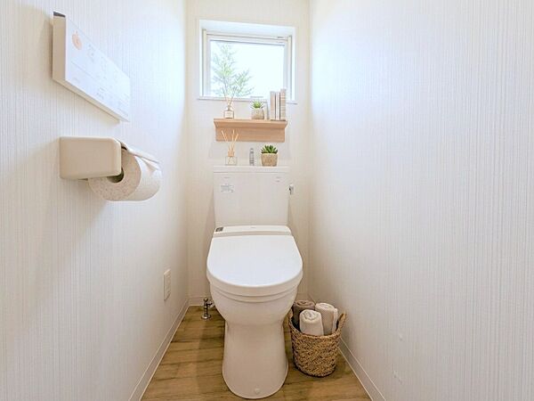トイレを拡大表示