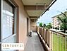 バルコニー：3部屋から出られるバルコニー
