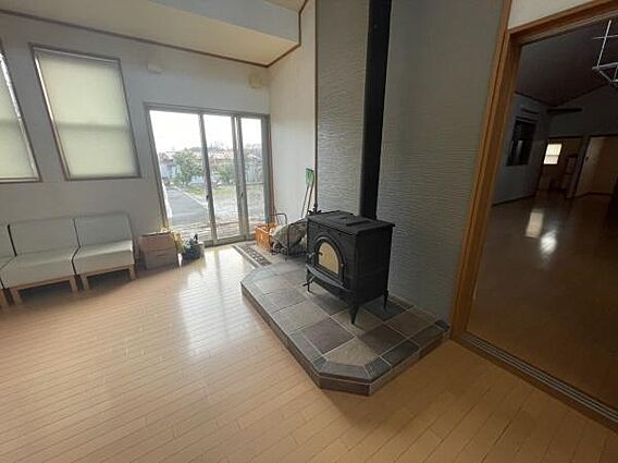 店舗の待合室で...