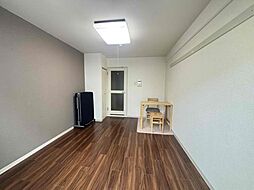 デトム・ワン御所南 1Kの室内