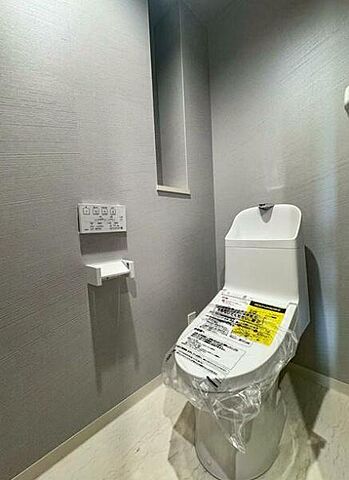 トイレ ファミールガーデン二条駅前西棟 3階/-