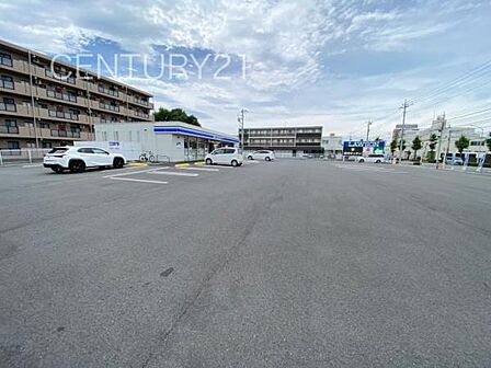 ローソン前橋西片貝町四丁目店まで1170m