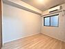 洋室：洋室・6.2帖。家族構成に合わせて様々な用途でお使いいただけるお部屋です。ＡＩによりお荷物消去加工をしています。