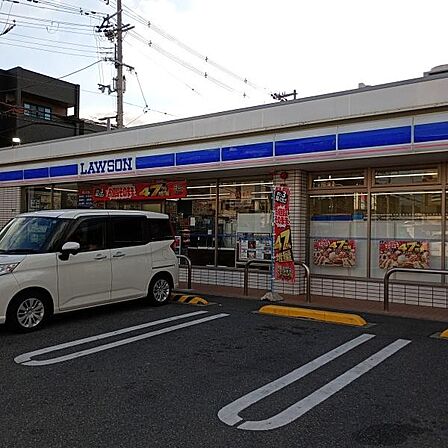 ローソン巽北一丁目店まで481m