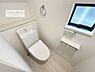 トイレ：1・2階にトイレがございます！朝の忙しい時間帯も待たずにすみそうですね。白を基調とした清潔感のあるトイレでお手入れがしやすいです！【現地販売会開催中】