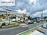その他：晴れた日には青い空を見渡せる開放的な時間を楽しめます。気持ちの良い風が通り抜ける街並みです！