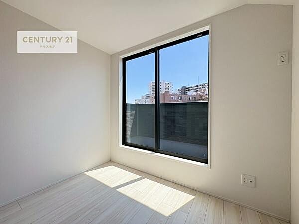 洋室を拡大表示