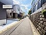 その他：前面道路4ｍ！車庫入れが苦手な方も安心ですね。