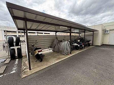 バイク置場