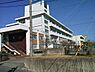 周辺：鎌倉市立腰越中学校まで701m