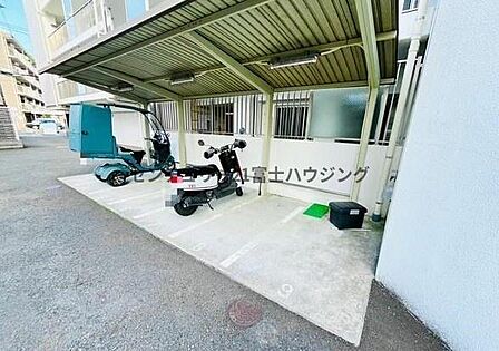 バイク置場