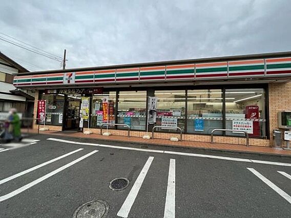 セブンイレブン...