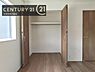 収納：【クローゼット】お部屋ごとに設けた収納は住みやすさへのこだわりです。
