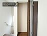 収納：【クローゼット】お部屋ごとに設けた収納は住みやすさへのこだわりです。
