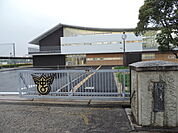 滋賀県立守山中学校まで1389m