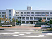 守山市立物部小学校まで457m