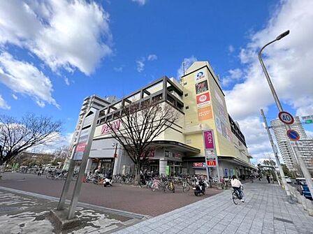 イオン高見店まで588m
