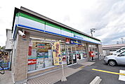 ファミリーマート大津大萱店まで366m