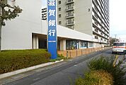 滋賀銀行守山東代理店まで939m