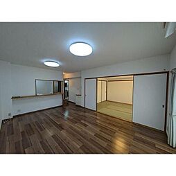 ヴェルディール仰木第壱号棟 3階3LDKのリビング/ダイニング