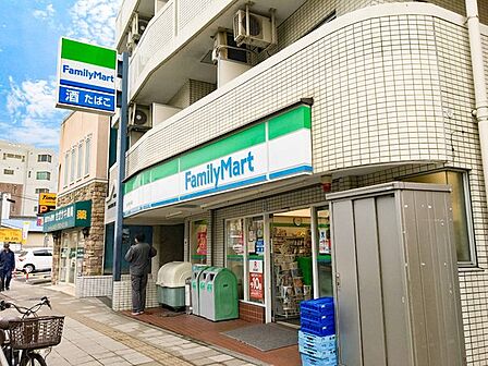 ファミリーマート 金沢瀬ケ崎店まで1227m