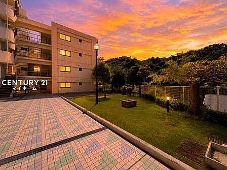 夕方の落ち着いた雰囲気♪(空と明かりなどはCG加工しています)