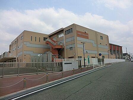 大和市立光丘中学校まで1060m