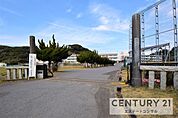 富津市立大佐和中学校まで2287m
