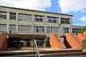 周辺：直方市立直方東小学校まで878m