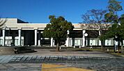 宮崎県立図書館まで1293m