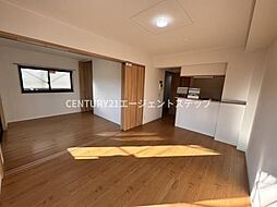 Revel Ocean 101 1階2LDKのリビング/ダイニング