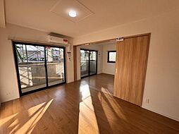 Revel Ocean 105 1階2LDKのリビング/ダイニング