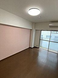 プレシール・マサ 302 3階ワンルームのリビング/ダイニング