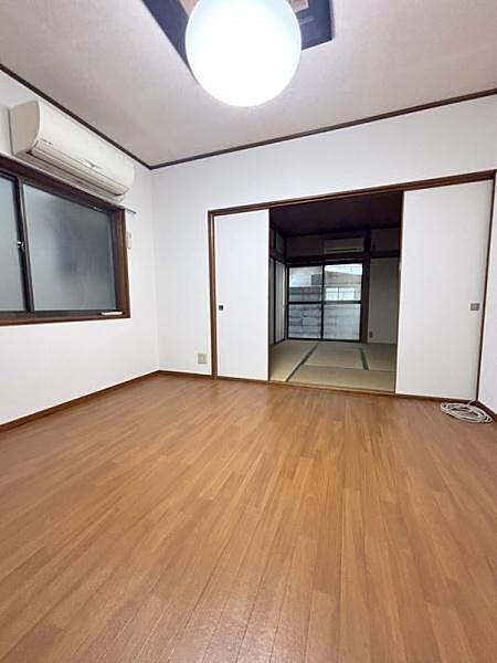 洋室を拡大表示
