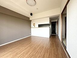 朝日プラザシティ南大和イーストウイングA棟 4LDKのリビング/ダイニング