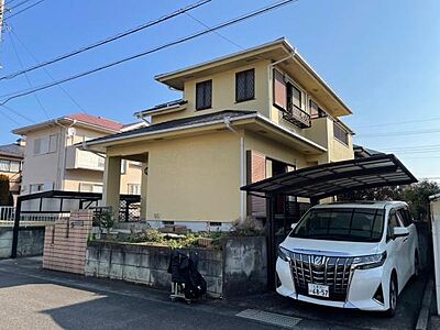 外観：閑静住宅街、使いやすい高台フラットな地形