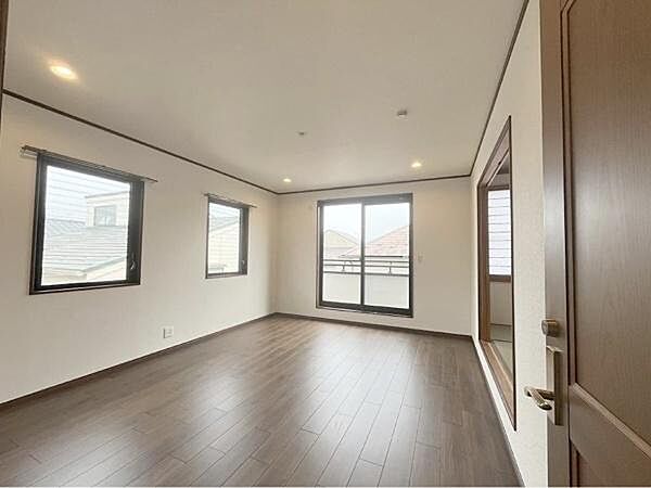 洋室を拡大表示