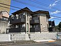 外観はモダンな...