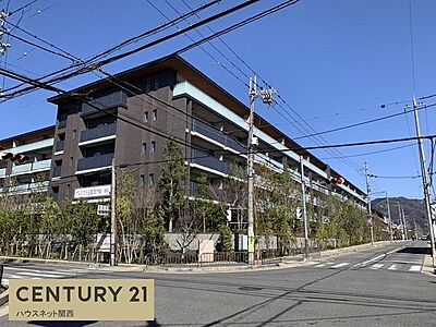 外観:マンション全体を撮影 2026年3月中旬 地下鉄松ケ崎駅へ徒歩約7分 敷地面積6537坪の京都庭園レジデンス 外観:マンション全体を撮影 2026年3月中旬 地下鉄松ケ崎駅へ徒歩約7分 敷地面積6537坪の京都庭園レジデンス