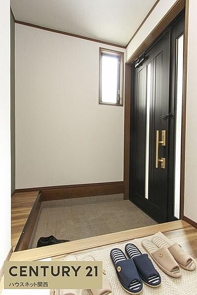 玄関を拡大表示