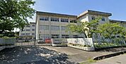 四日市市立桜中学校まで1363m