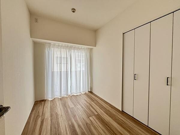 寝室を拡大表示