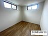 室内：白を基調とした明るい部屋です！