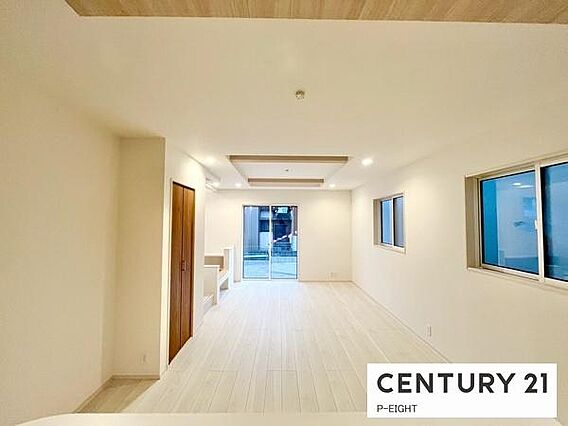 家族みんなで過...