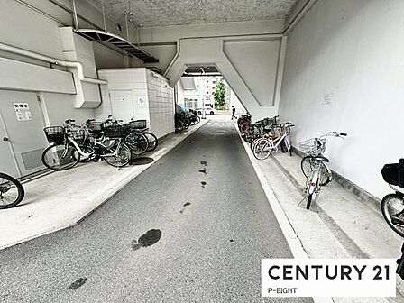 屋内に駐輪場あり！