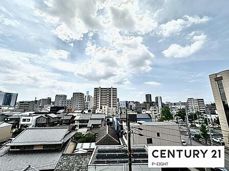 バルコニーから見える景色です!
