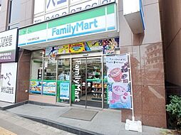[周辺] ファミリーマート久米川駅北口店 166m