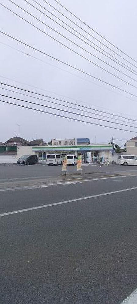 ファミリーマート八王子陣馬街道店まで1696m