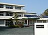 周辺：豊橋市立西郷小学校まで869m、豊橋市立西郷小学校