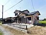 その他：【庭】広々とした庭有り。一部駐車場スペースとなりますが多用途に使えそうです。